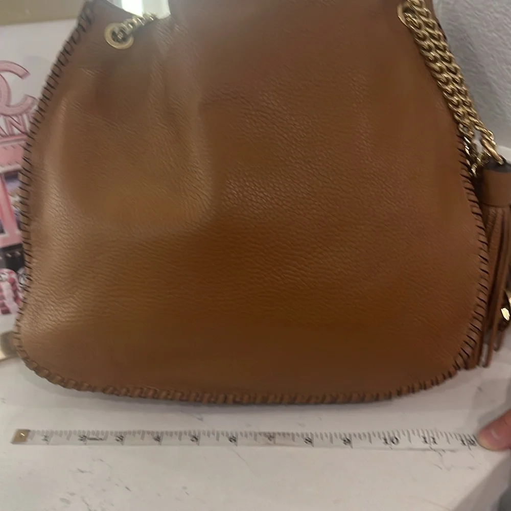 Michael Michael kors leather EUC Whip Stitching Tassel Gold hardware - Picture 14 of 17